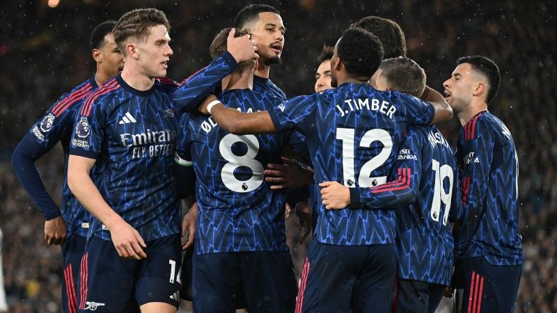 2换1重磅交易尘埃落定！三方共赢一人境遇迷茫，特雷杨未来悬疑重重