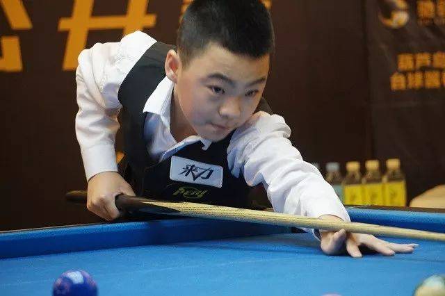 和其他队员 和其他队员