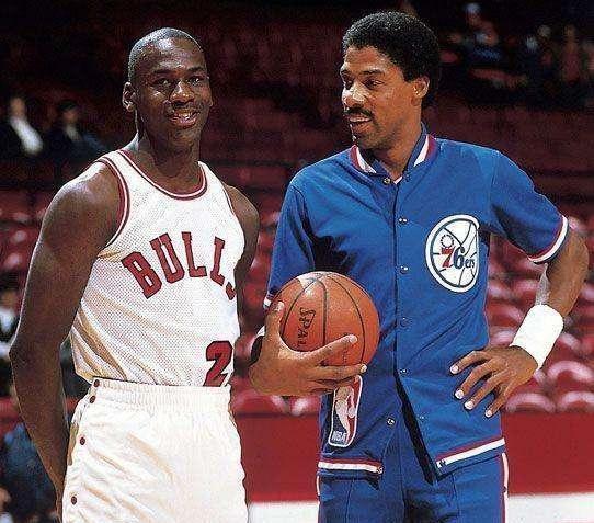 队记：绿军不会轻易送走豪瑟 或交易西蒙斯将薪资控制在奢侈税线以下