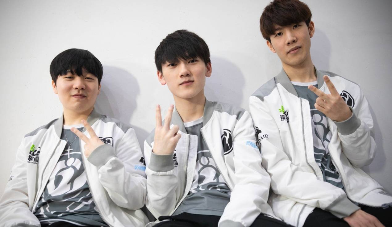 级别青少年 级别青少年